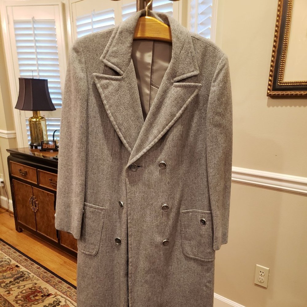 7 Designer Coats - Picture 3 of 15